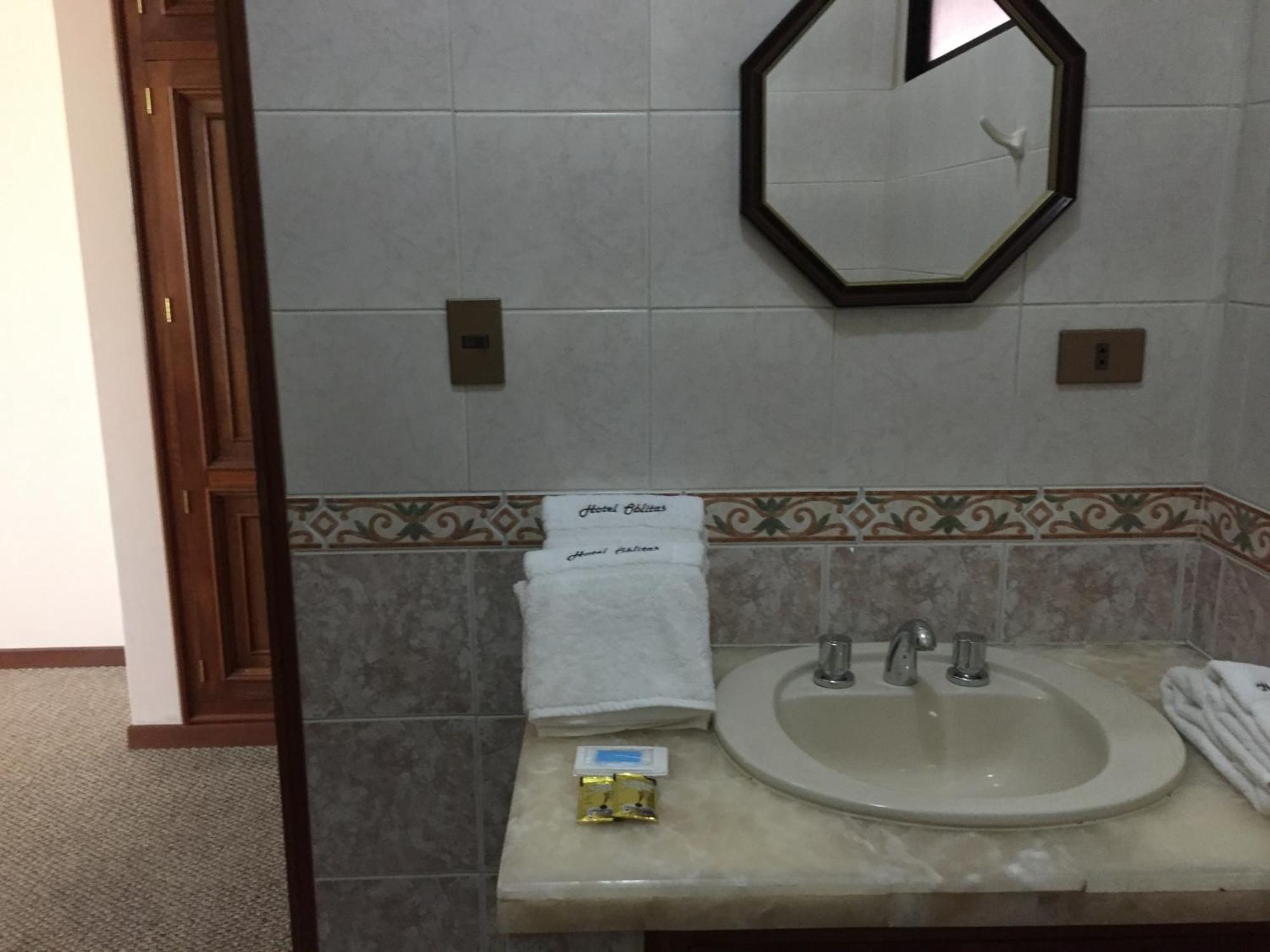 Hotel Oblitas Κοτσαμπάμπα Εξωτερικό φωτογραφία